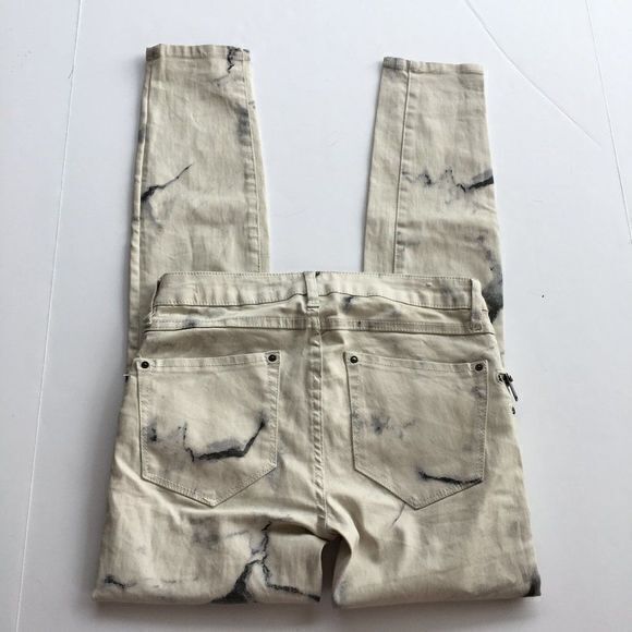 ZARA: MARBLE EFFECT PRINT WAXED PANTS SLIM JEANS - Picture 7 of 13